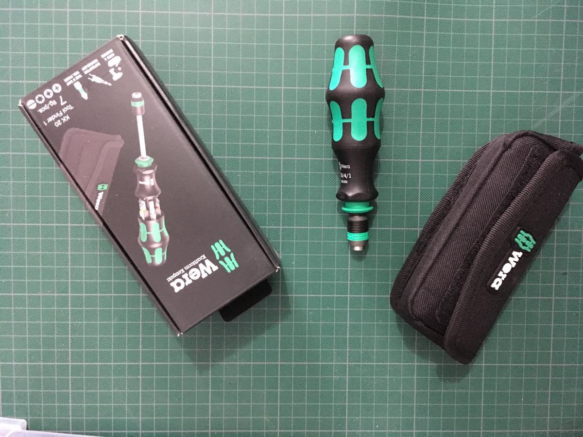 Compact et complet